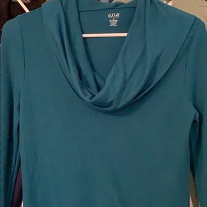 Long sleeve cowl neck turquoise top. Size S